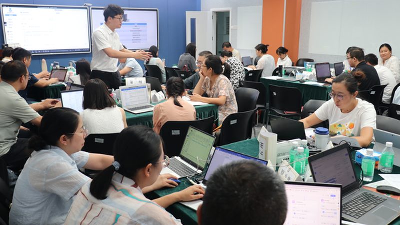零基础机械加工技能培训，从入门到精通的完整流程